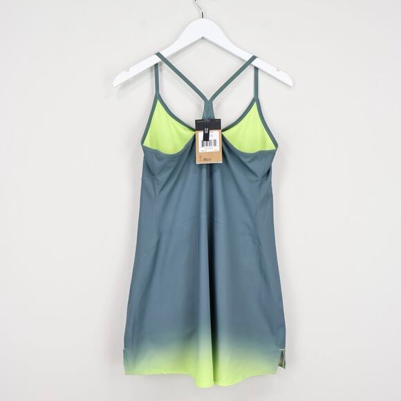 NWT The North Face Women's Printed Ombre Arque Hike Dress Skort Size Medium - Picture 2 of 9